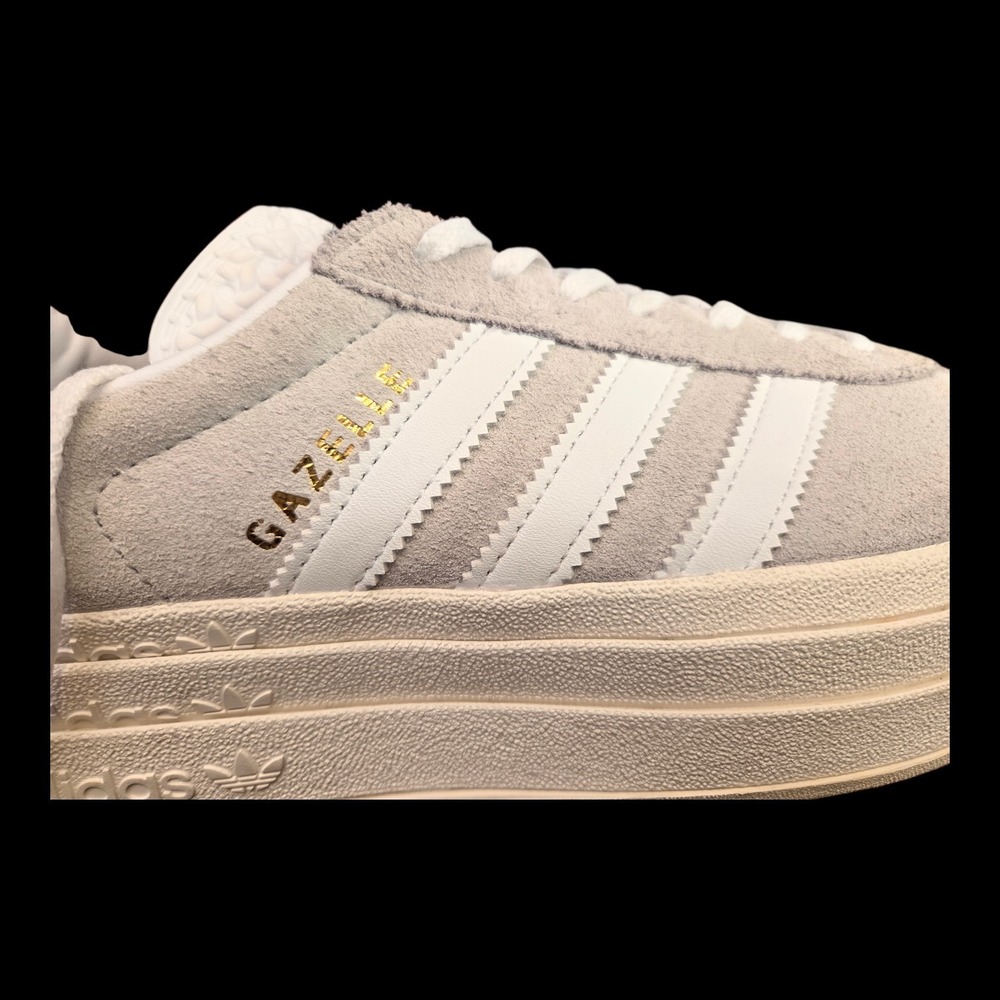 Women's Cream Sneakers - Picture 7 of 9